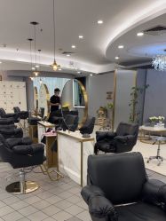 -八佰伴8008星级形象店