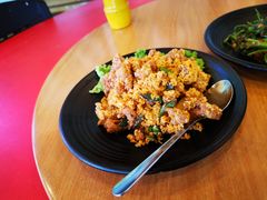 -大树下海鲜饭店