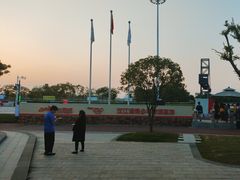 -汉江湾卡丁车世界