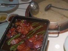 -洪氏嗨捞·猪肚鸡火锅(阳光天地店)