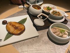 -穹六人间 people 6(岳阳路店)