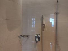 -兴芮温泉度假区