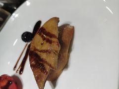 -大中华希尔顿酒店-念自助餐·嗨啤·小龙虾