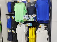 -迪卡侬(苗岭路店)