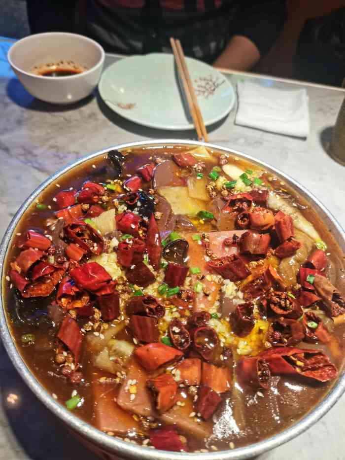 太超值了点了锅包肉酱骨头鸭血粉丝汤鲅鱼锅社会山广场购物中心美食