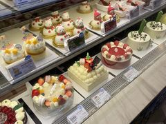 -85度C(生甜甜圈研究工坊·上海平凉店)