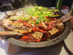 -鸣记脆皮烤鱼·海鲜烤鱼(三八广场店)