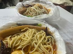 -丁记牛肉手擀板面