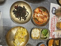 -草家酱蟹炭火烤肉店(珲春南路二店)