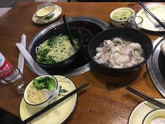 -重庆鸡公煲·青锅花椒鱼(牡丹江路店)