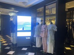 -鼎极摄影(世纪金源店)