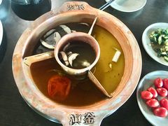 -滇釜火锅·能喝汤的火锅(车公庄店)