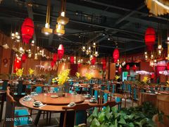 大堂-老滇山寨•云南特色菜•地方菜•民族风情歌舞表演(金碧店)