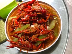 -茸梅路右拐龙虾-农家菜(松江店)