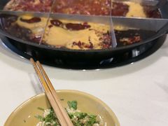 -岗上渣渣老火锅(两路口店)