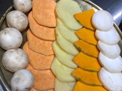蔬菜拼盘-本炙炭烤·蒲烧活鳗料理店(金沙洲店)