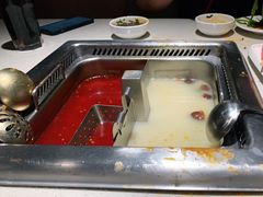 -海底捞火锅鲜切牛肉主题店(长寿路店)