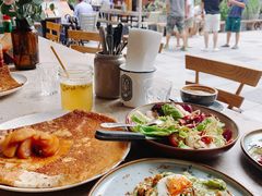 慢炖盐焦糖苹果可丽饼-RAC BAR(安福路店)