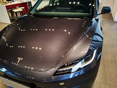 -TESLA 特斯拉(上海太古汇体验店)