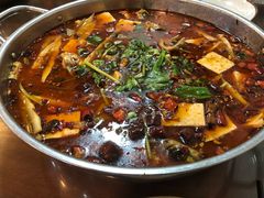 红烧黄辣丁-褒河栈道渔庄(建工路总店)