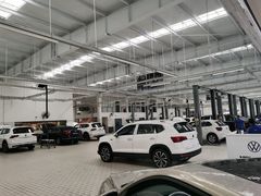 -成都华星西蒙上汽大众4S店(羊西线店)