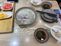 -叁煨蹄花·下饭盐帮菜(人民广场店)