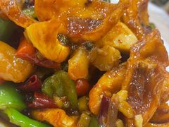 蛋白烧牛筋-江城燕子大排档(江汉路步行街店)