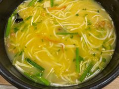 -花馬肆.云南过桥米线(汉神购物广场现场熬汤店)