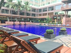 -曼谷湄南河畔华美达广场酒店