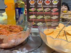 -百品聚旋转火锅(万德庄店)