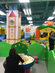 -莫莉幻想儿童乐园(郑州丹尼斯三天地店)