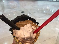 草莓布朗尼-DQ·蛋糕·冰淇淋(河东万达店)
