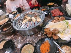 -啊美丽炭火烤肉(滑翔一店)