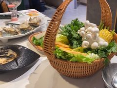 -椰子湾·海南火锅·糟粕醋·椰子鸡(正大广场店)