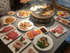 -山焱·炭火自助烤肉(周浦万达店)