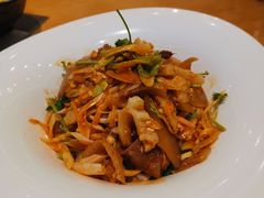 -海派美食·家宴海鲜青岛菜·石锅鲽鱼头(东方城店)