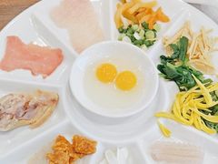 -维笙望湖·天膳源蒙自过桥米线