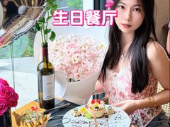 -Mark&Mars Restaurant