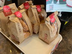 枫糖牛角面包-味多美(江桥万达店)