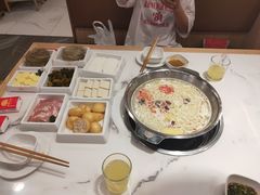-傣妹火锅(罗宾森购物中心店)