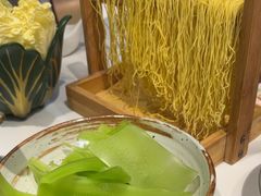 -洪氏嗨捞·广东猪肚鸡·椰子鸡火锅(西咸万象城店)