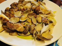-臻鲜燕海鲜融合餐厅(金陵style店)