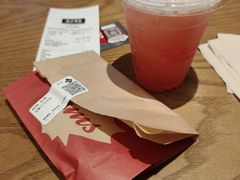 -Tims天好咖啡·贝果(成都东站捷枫店)