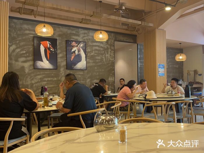 鹅掂·大岭山烧鹅图片