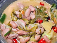 酸菜烩豆米-泉味道贵州厨房(三里河店)
