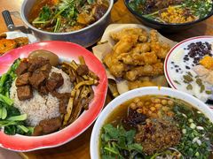 -爆炸头阿姨小四川正宗川味小吃(无任何分店)