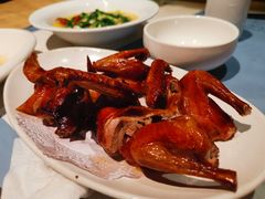 脆皮乳鸽-荣小馆(临海世纪花城店)