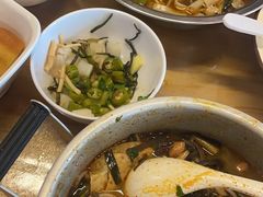 -丽丽三鲜螺蛳粉(田林路店)