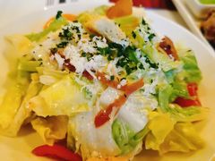 经典凯撒沙拉配香脆火腿-WOLFGANG PUCK KITCHEN & BAR(迪士尼小镇店)