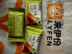 -来伊份(九亭大街六店)